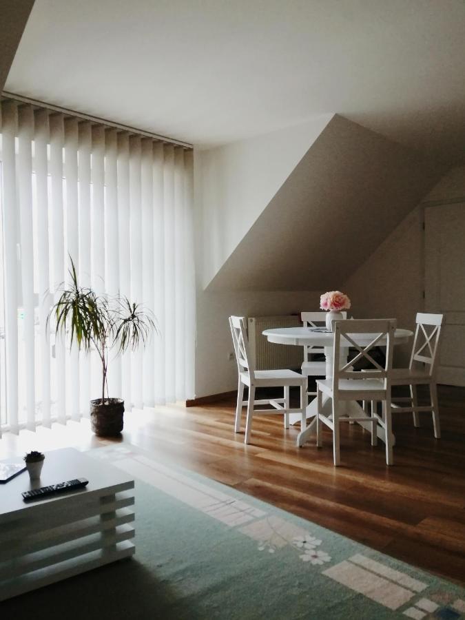 Apartman Pri Parku Sered' Exteriér fotografie