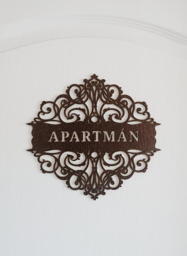 Apartman Pri Parku Sered' Exteriér fotografie